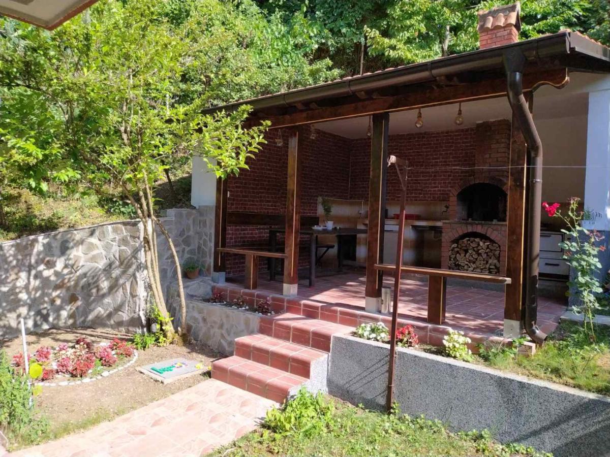 Отель Pjer Sobe Нишка-Баня Экстерьер фото